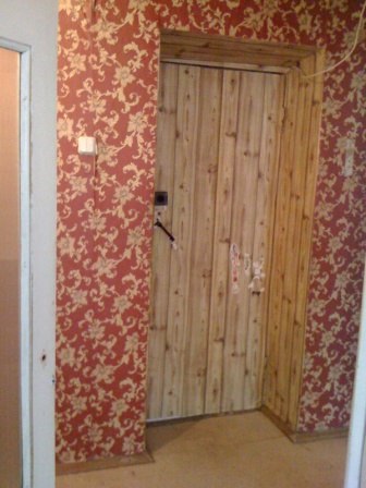 Продается срочно 2 кв. Королева 3. Кирпичный дом, 3/9, 49/29/8, дому 20 лет, без ремонта, теплая, зал- 16,5 кв. метров, спальня- 11,8 кв. метров, коридор-7,1 кв .метров, документы будут готовы 14 февраля. Цена: 1, 670 млн. рублей, торг реальному покупателю. Смотреть в любое время. Фото при желании могу скинут...