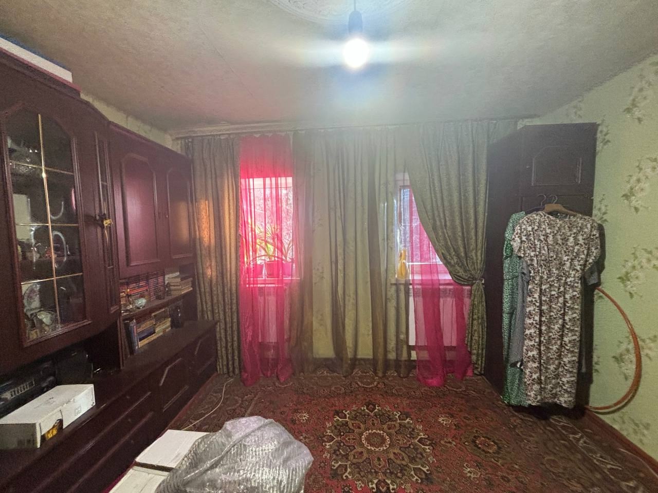 Продам дом п. Касиора, р-н кв. Южный площадь 65 кв.м., 4 комнаты, кухня, санузел кафель, новый котел, газ.колонка, окна мет/пластиковые, новая крыша, широкий участок 6 соток, широкая улица. Цена 5 700 000₽. +79591730175 Татьяна, +79591695183 Роман ...